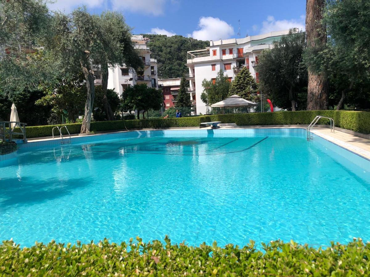 Casa Mami - Luxury Apartment And Pool - Sorrento Esterno foto