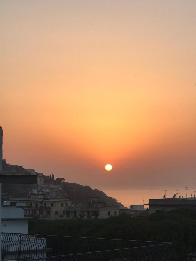 Casa Mami - Luxury Apartment And Pool - Sorrento Esterno foto